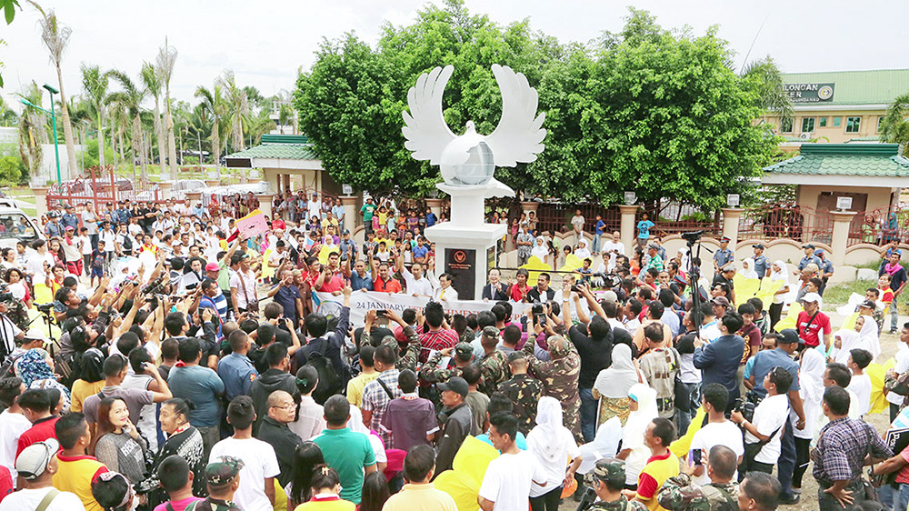 2015_필리핀-세워진-HWPL-평화-기념비